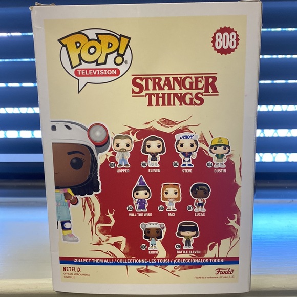 🤩STRANGER THINGS FUNCO POP “ERICA 808” New In Box🤩 - Picture 4 of 5
